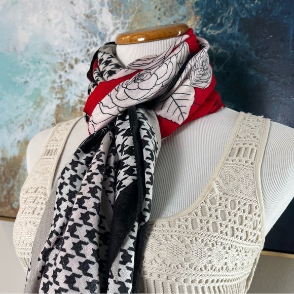 Vintage Accessories - Red and Black Floral Scarf